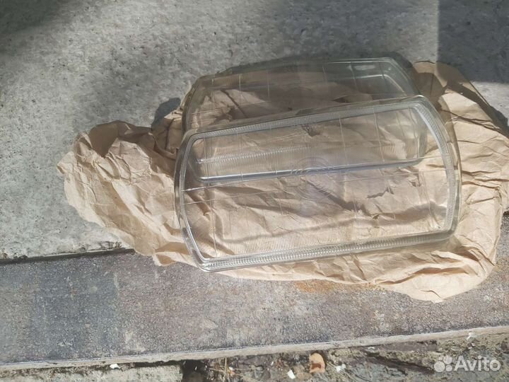 Стекла фар на волгу