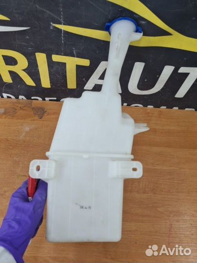 Бачок омывателя передний Kia Cerato 4 G4NA