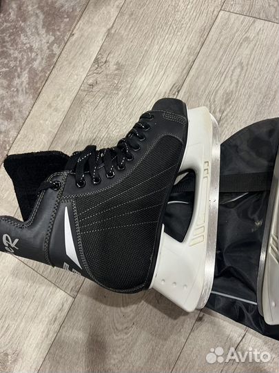 Коньки хоккейные graf