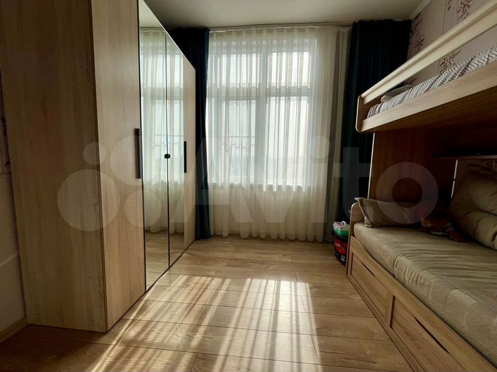 2-к. квартира, 40 м², 6/6 эт.