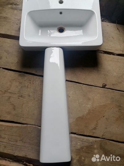 Раковина со стойкой