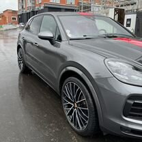 Porsche Cayenne 3.0 AT, 2020, 73 800 км, с пробегом, цена 7 888 000 руб.