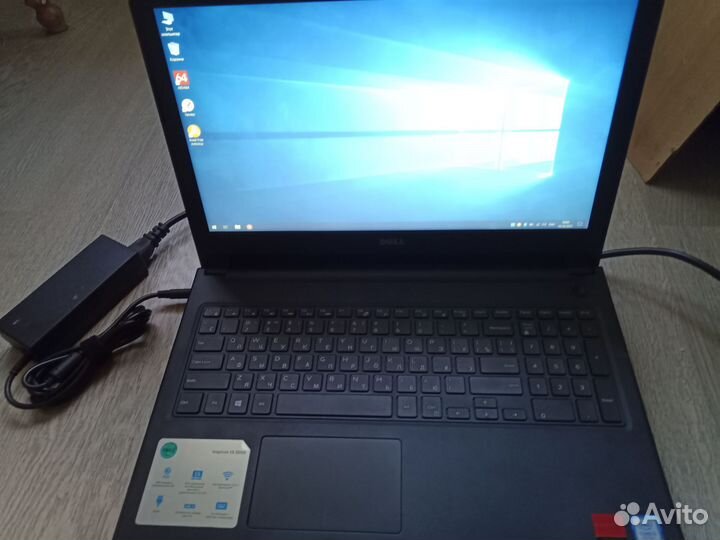 Ноутбук dell inspiron 15