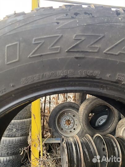 Bridgestone Blizzak DM-V1 285/60 R18