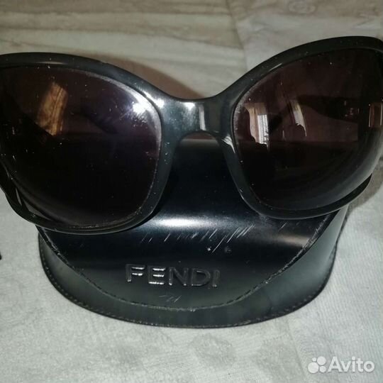Очки Fendi солнцезащитные