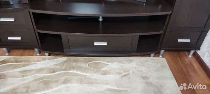 Тумба под телевизор