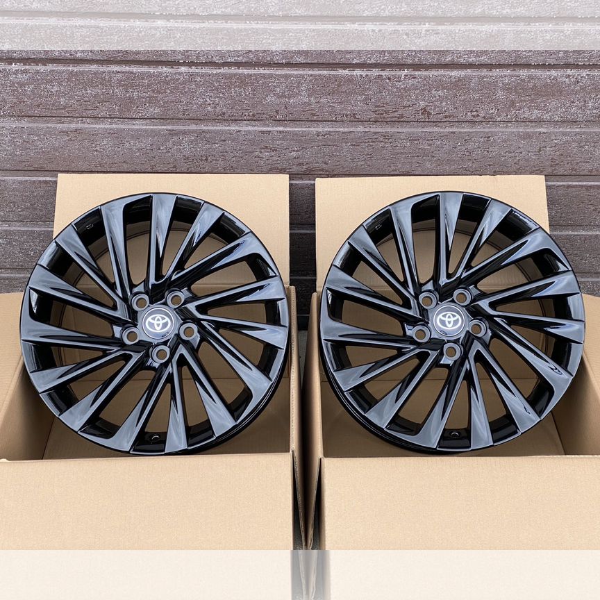Литые диски Powcan 8×R18 5×114.3