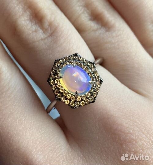 Серебряное кольцо с опалом и сапфирами