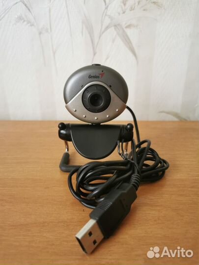Веб камера Genius e-Messenger 112
