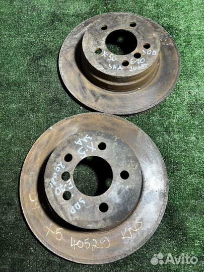 Задние тормозные диски BMW X5 E70 3.0D 2008г