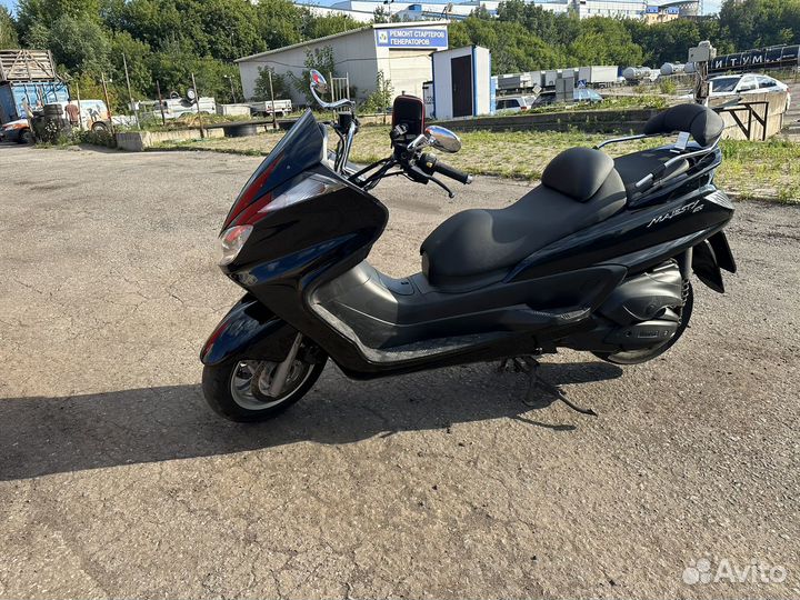 Yamaha majesty 400