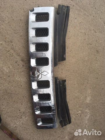 Решетка радиатора mitsubishi delica d5