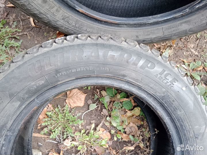 Goodyear Ultragrip Ice Arctic 195/65 R15