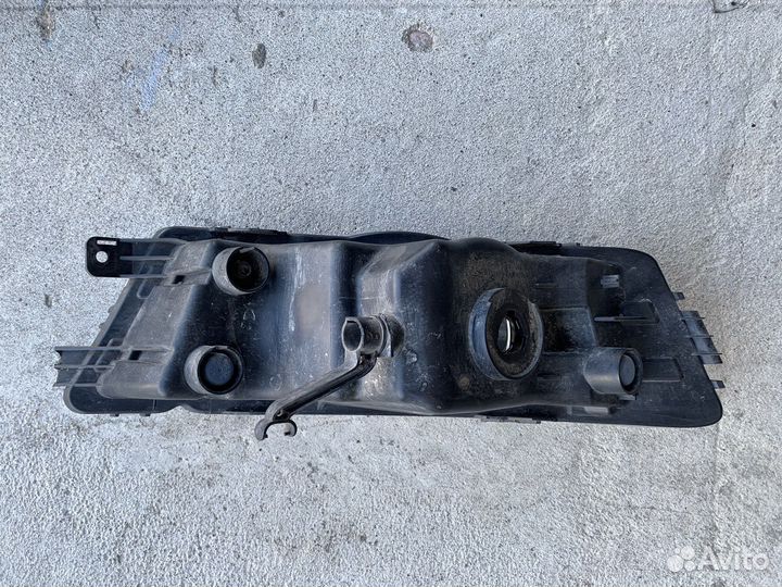 Фара противотуманная левая Skoda Rapid