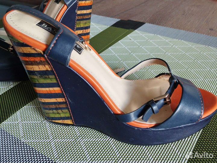 Босоножки женские Basconi 38