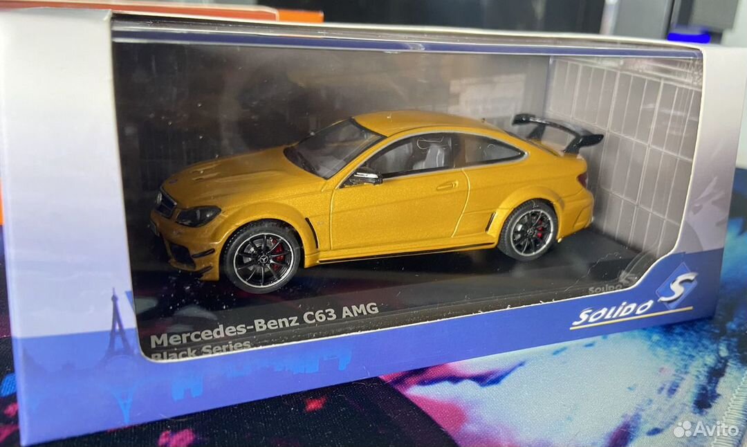 Модель автомобиля Mercedes-Benz 1:43 SLS AMG