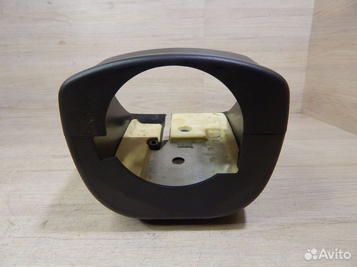 Кожух рулевой колонки Vw Touran 1