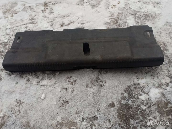 Субару импреза накладка замка