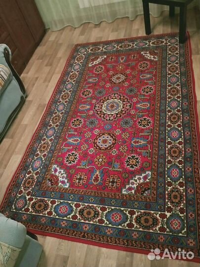 Ковер шерстяной