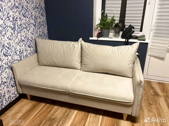 Диван с пружинами