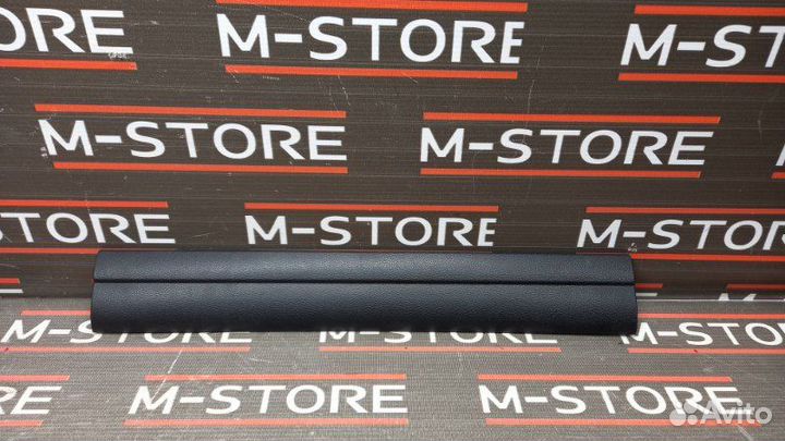 Накладка на порог салона передняя левая Bmw