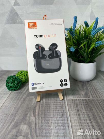 Беспроводные наушники JBL tune buds 18