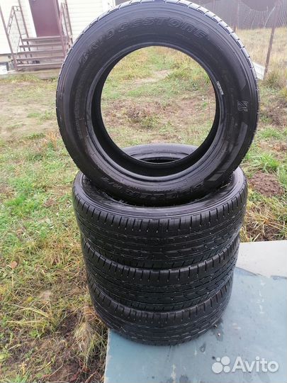 Bridgestone Dueler H/T 215/60 R17