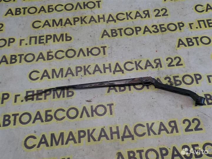 Поводок стеклоочистителя передний левый Toyota Ca