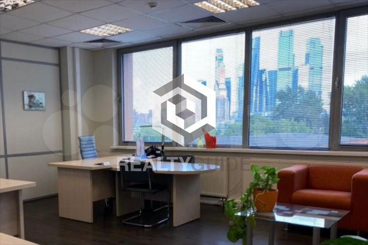 687 м2 Бизнес-центр 