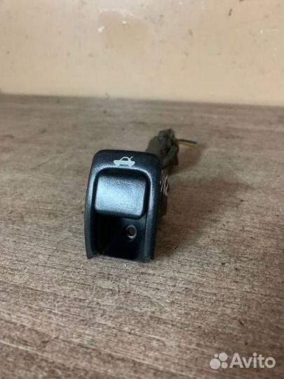 Кнопка лючка бензобака Sonata III