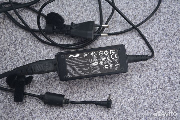 Asus Eee PC EXA0901XH блок питания 40Вт