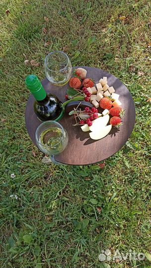 Столик для барбекю. Винный столик