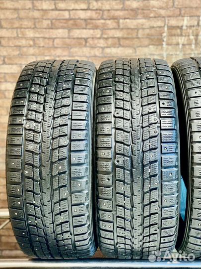 Dunlop SP Winter Ice 01 215/50 R17