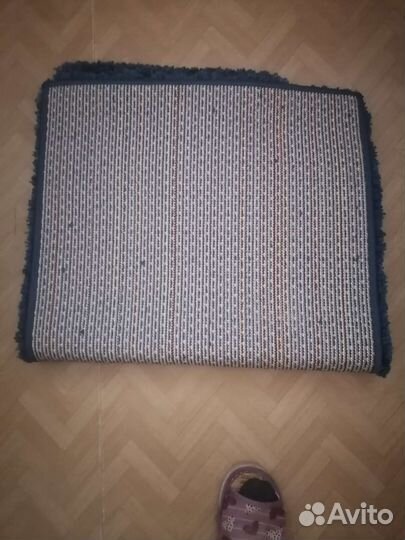 Коврики для ванной и туалета