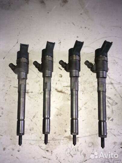 Форсунка Kia Hyundai 2.0 D4EA 3380027400