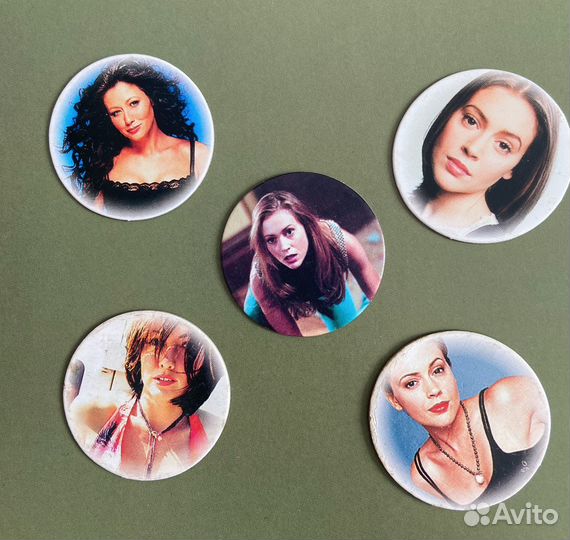 Зачарованные фишки календарики наклейки