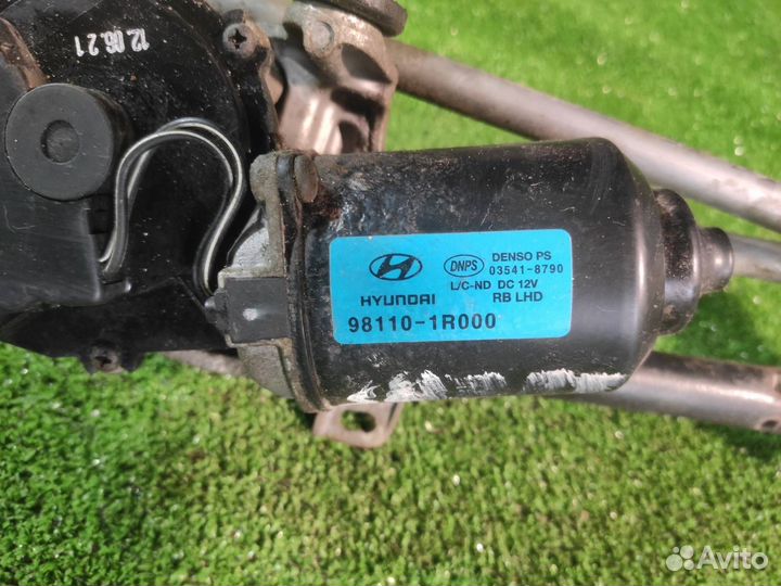 Трапеция стеклоочистителя Hyundai Solaris седан