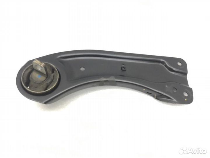 Рычаг подвески задний правый Kia K5 2021