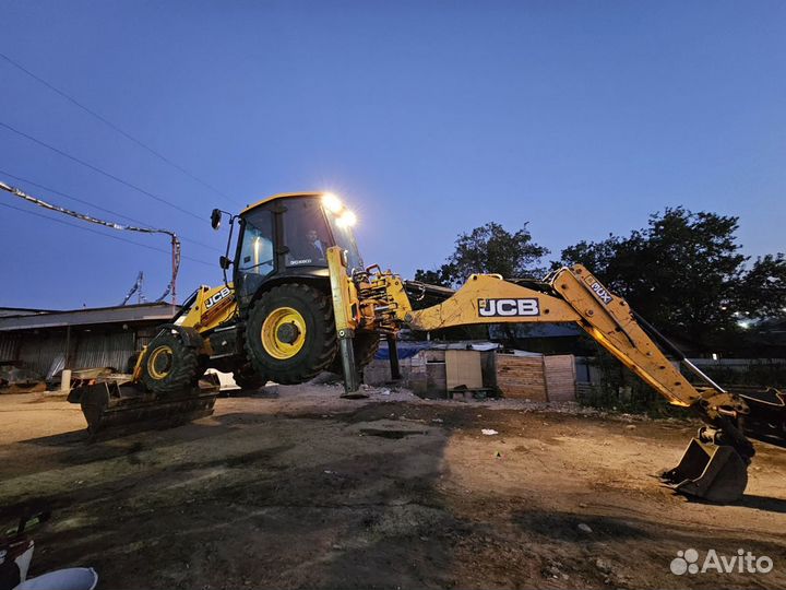 Экскаватор-погрузчик JCB 3CX, 2011