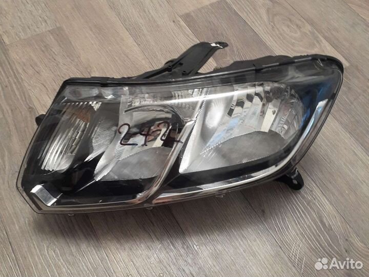 Блок-фара левая Лада Ларгус FL с 2021