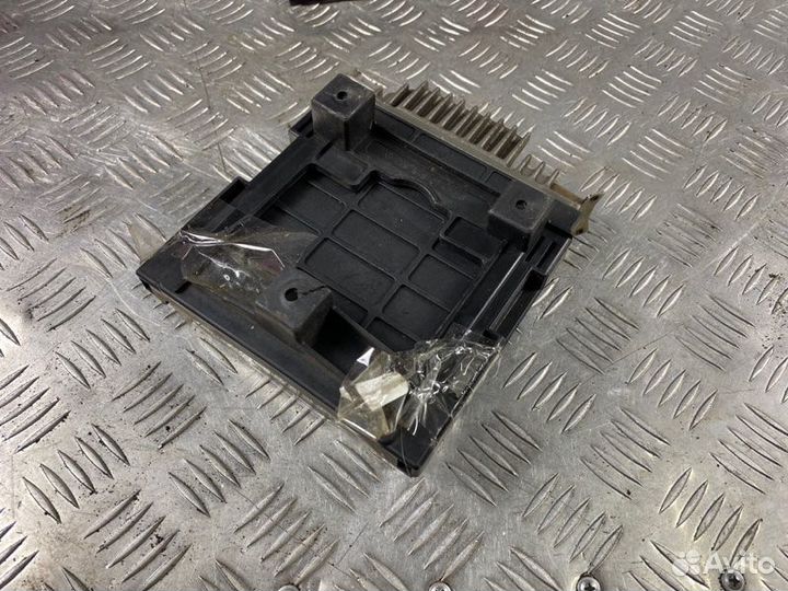 Блок управления двигателем Mercedes-Benz E-Class