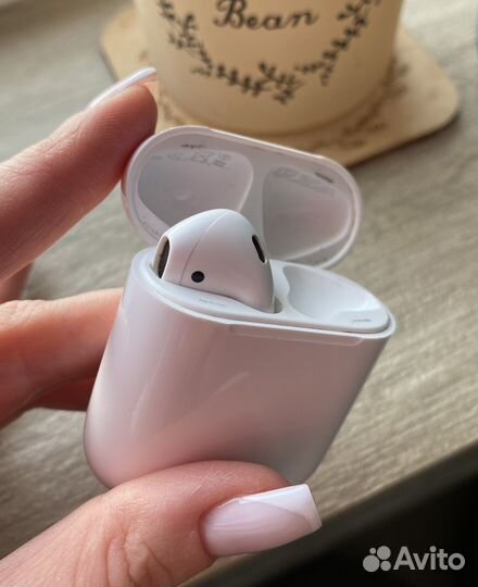 Airpods 2 наушник левый и кейс
