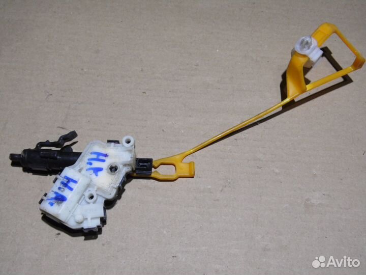 Моторчик лючка бензобака Лексус IS