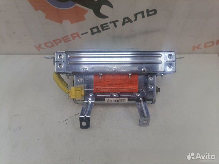 Подушки безопасности в торпедо Hyundai Elantra J3