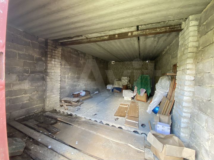 Гараж, > 30 м²