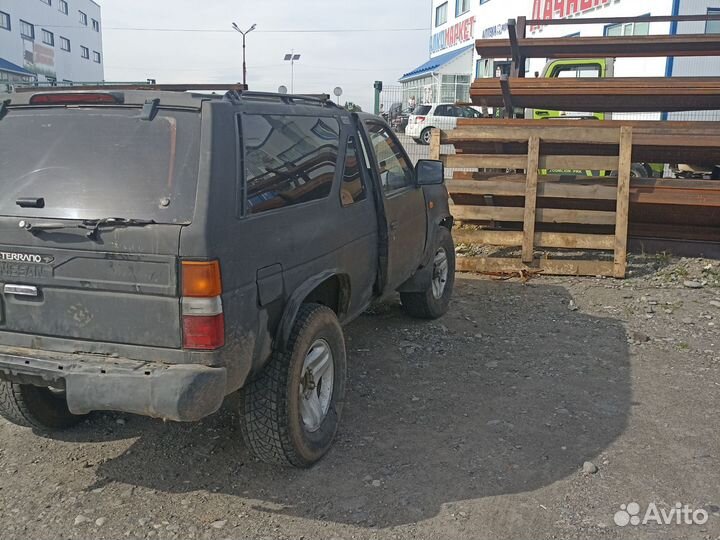 Nissan Terrano 2.7 МТ, 1989, 333 333 км