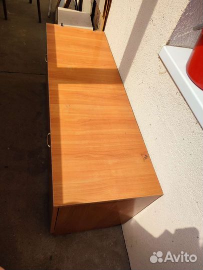 Полка настенная/ напольная