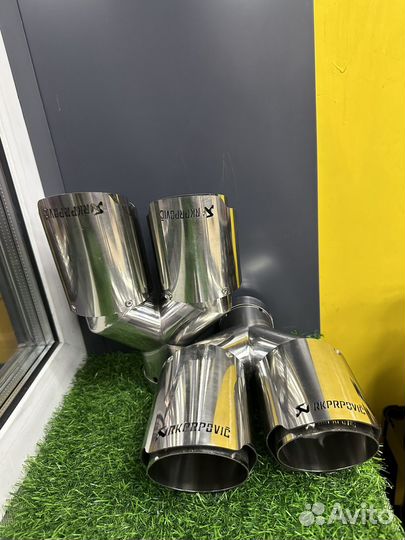Насадки двойная на глушитель Akrapovic