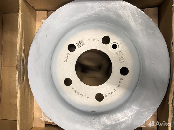 Диски тормозные на Mercedes W205 a0004230512