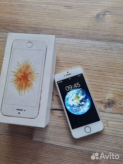 iPhone SE, 32 ГБ